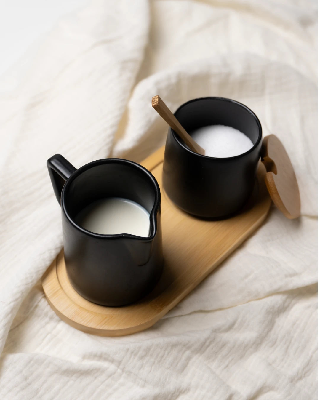 Milch und Zucker Set mit Deckel, Löffel & Milchkännchen